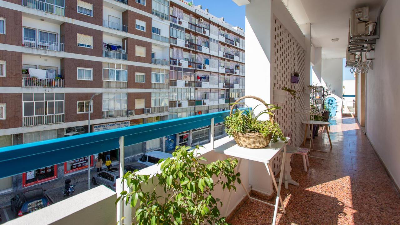 Faro Getaway W/ Big Balcony By Lovelystay Exterior photo